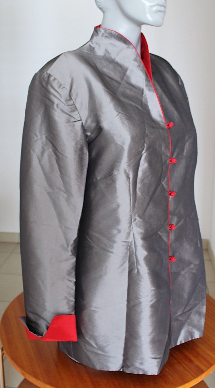 Giacche: Oberteil / Jacke, ev. Handmade und Seide, M/L ? – Usato da Locarno venduto da madame-tus-sauds 2