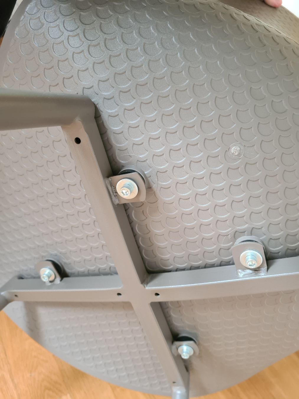 Pfister Stühle: Stuhl Pfister – Gebraucht aus Bürglen TG von ale_8b2v 2