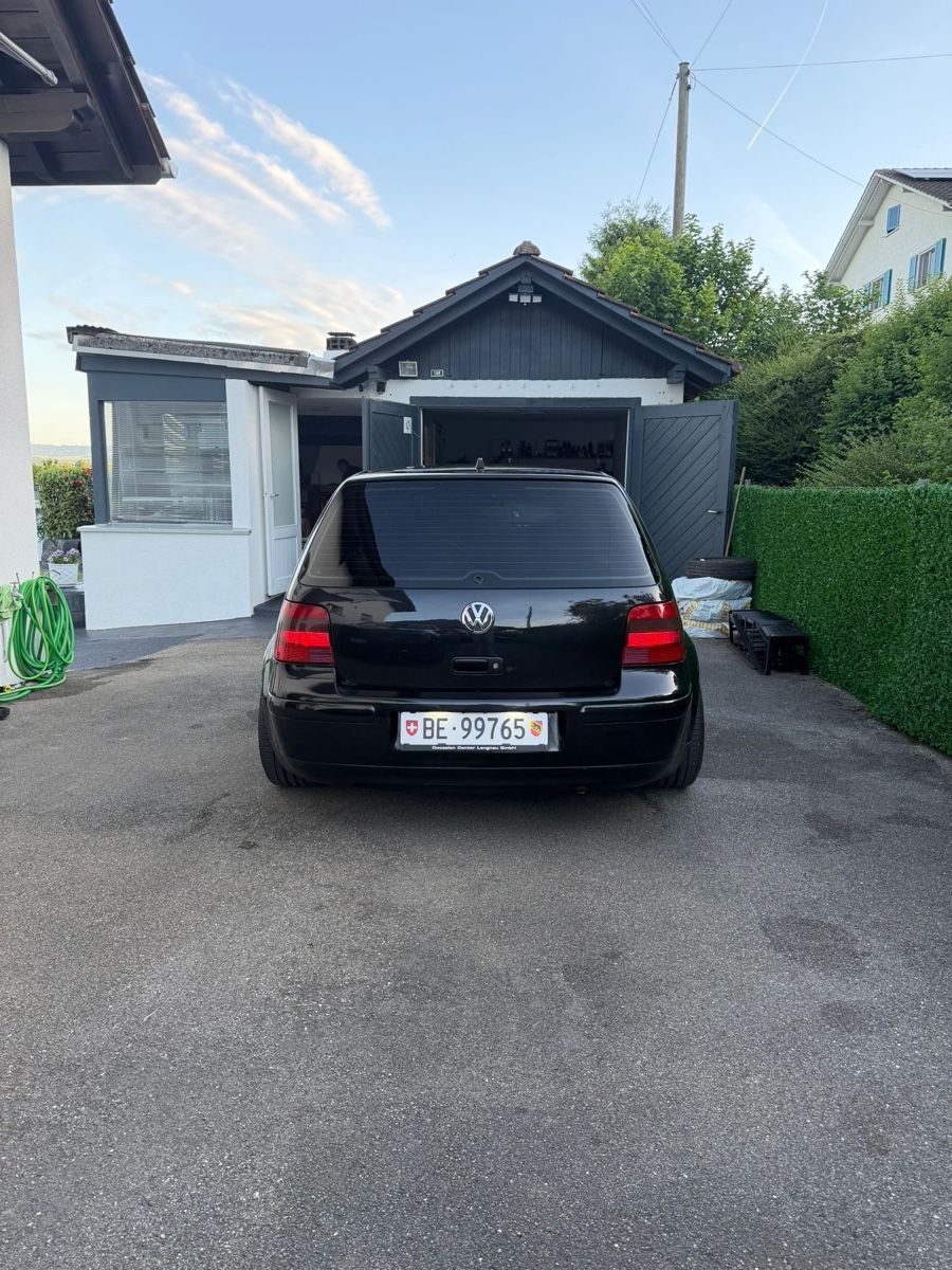 VW Automobili: Golf 4 1,9 TDI Frisch ab MFK – Usato da Safnern venduto da sma_b5q7 3