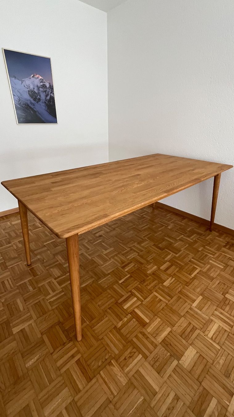 Livique Tavoli: Holz-Esstisch Livique – Usato da Thalwil venduto da nathaliebue01