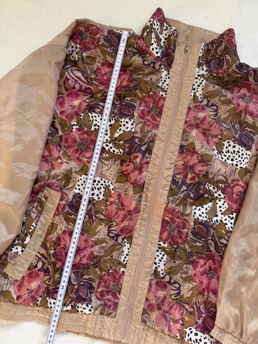 Giacche: Vintage floral jacket – Usato da Zürich venduto da cam_kcc7 2