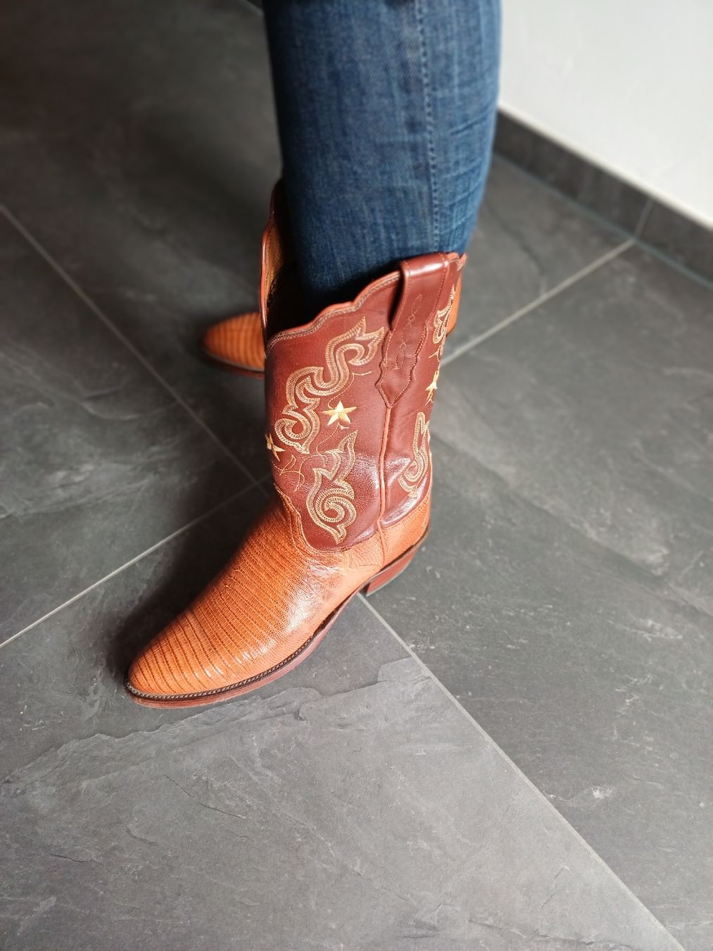 Chaussures femmes: Westernstiefel Damen – D'occasion à Saanen par Mirialveda 3