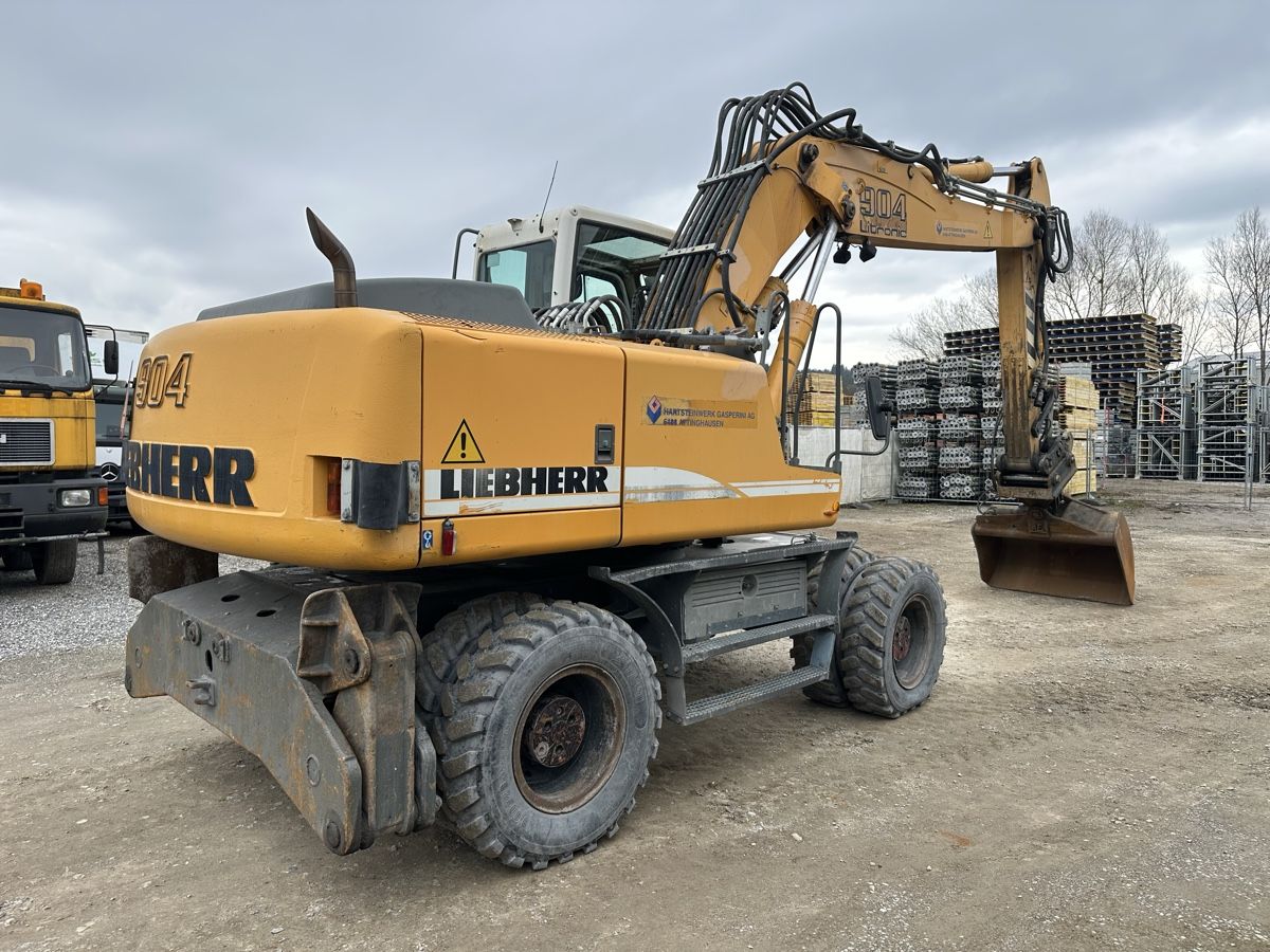 Liebherr Escavatori: Liebherr A904C Litronic Mobilebagger – Usato da Wohlen AG venduto da inf_7pjb 4