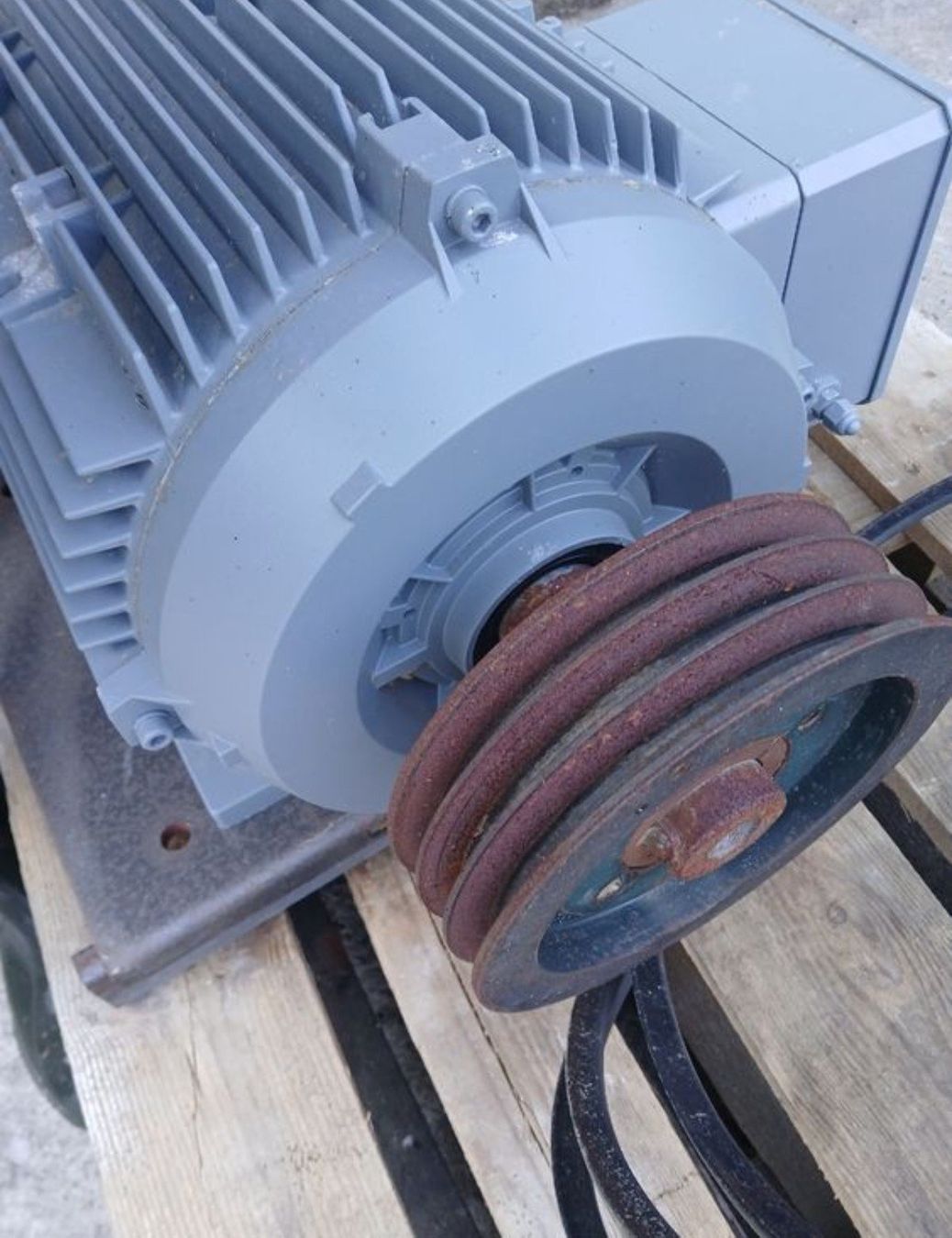 Moteurs: Elektromotor 18.5KW – D'occasion à Full-Reuenthal par dan_lr6l 3