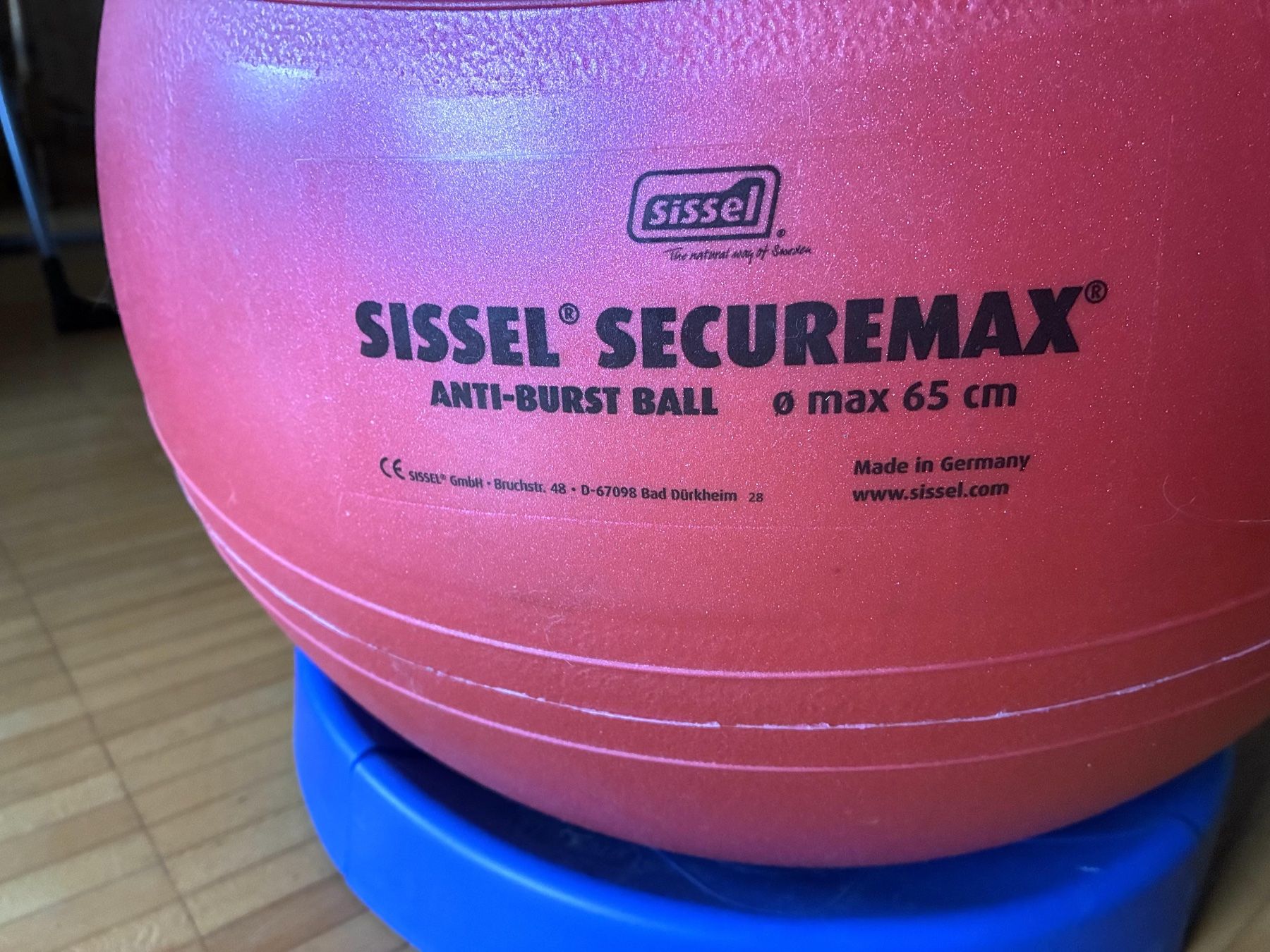 Bälle: Sissel Gymnastikball / Sitzball SECUREMAX rot 65cm – Gebraucht aus Oberkulm von Weberlisa 1