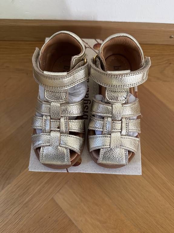 Bisgaard Scarpe per ragazze: Bisgaard Carly Sandalen Gold Gr. 25 – Nuovo (secondo la descrizione) da Zürich venduto da JumaRiku