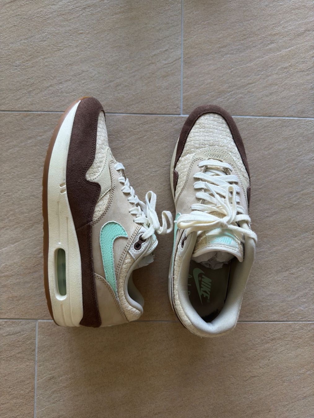 Nike Chaussures hommes: Air Max 1 Taille 9.5 US – D'occasion à Châtel-St-Denis par Lou_Hock