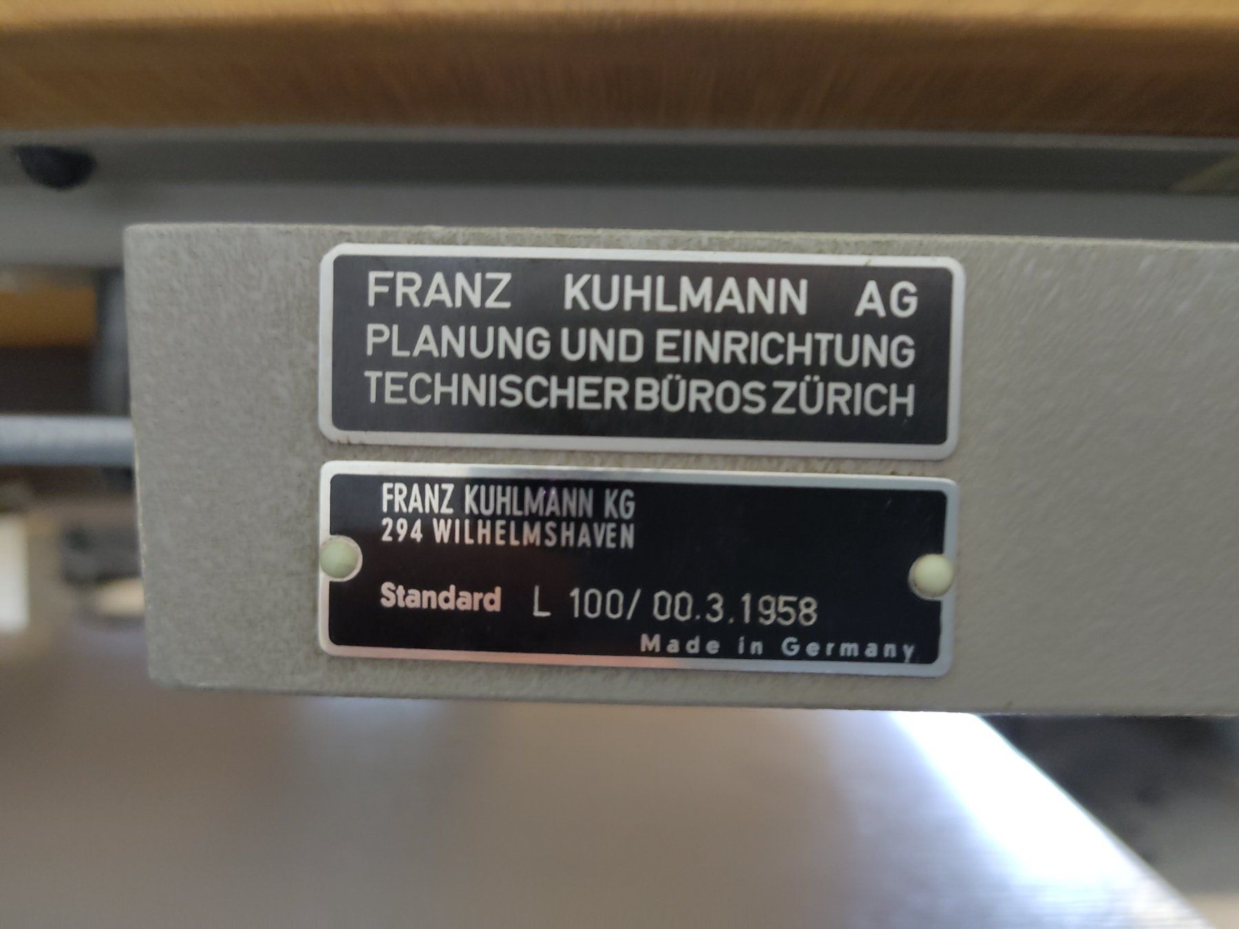 Schreibtische: Architektur-Zeichnungstisch – Gebraucht aus Dinhard von AHotle 3