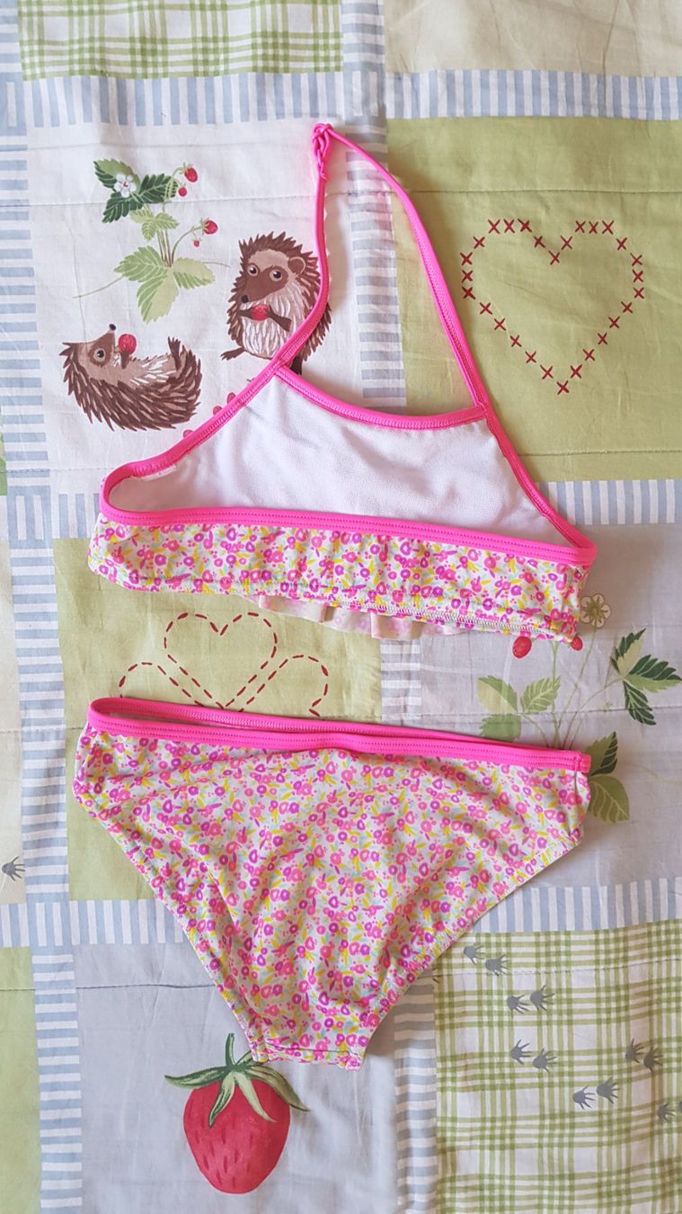 Decathlon Costumi da bagno & Bikini: Bikini C&A Gr.122/128 – Usato da Luzern venduto da silvermoon12 1