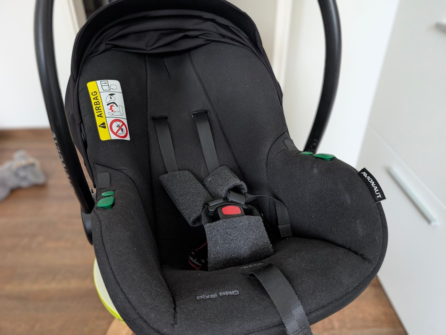 Seggiolini per auto: Avionaut Pixel Pro – Usato da Zürich venduto da sim_mb95