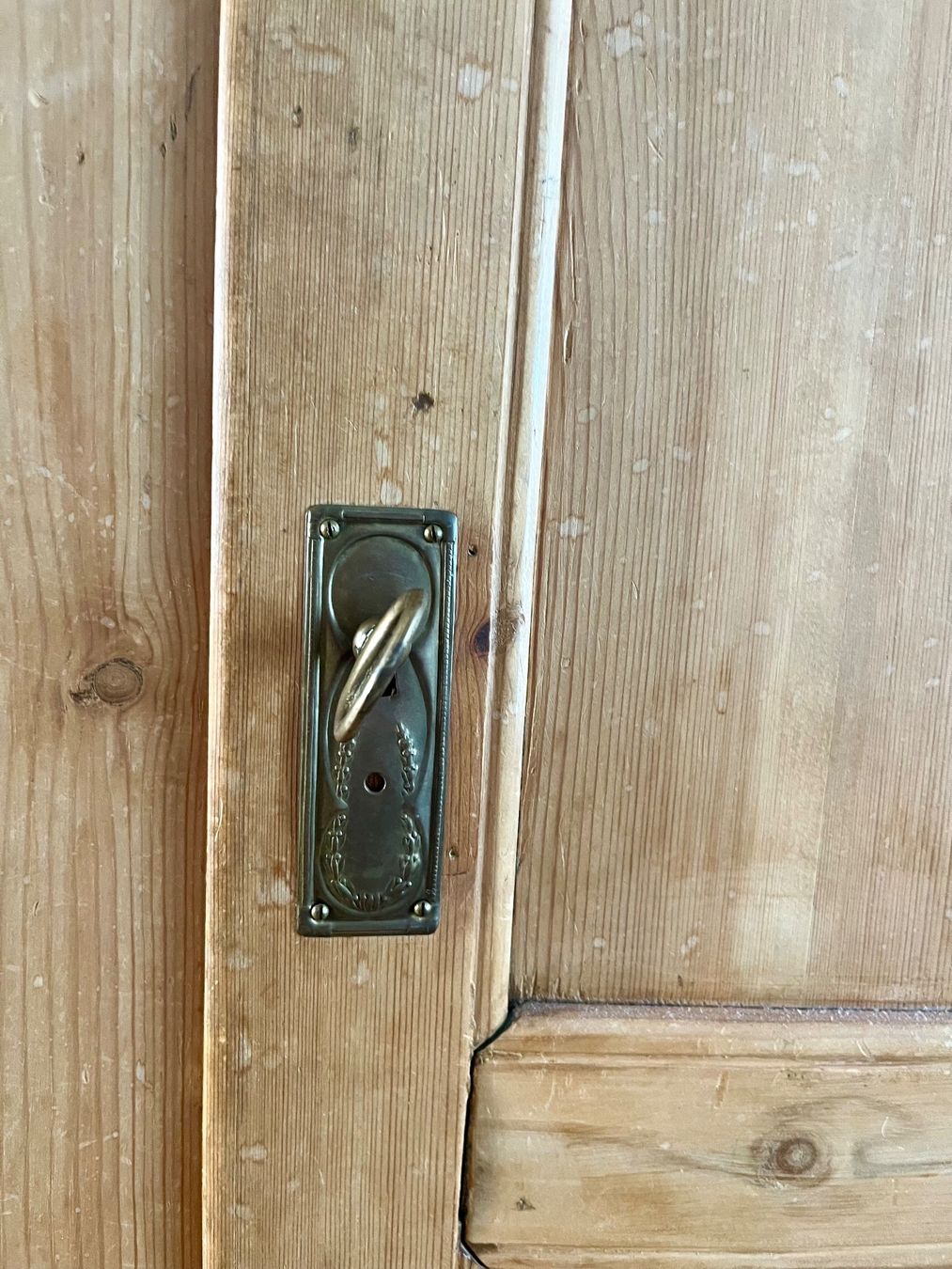 Armoires: Alter Holzschrank – D'occasion à Zürich par chiffchaff 4
