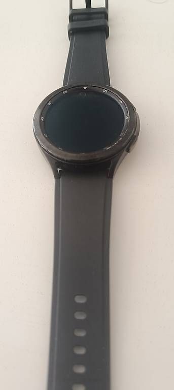 Smartwatch: Samsung Galaxy Watch 4 Classic 42mm – D'occasion à Massagno par fab_hsw5 1