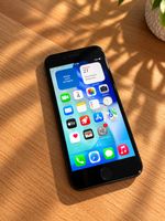 Apple iPhone SE 2– 128 GB – Akku 74% – Arbeitshandy
