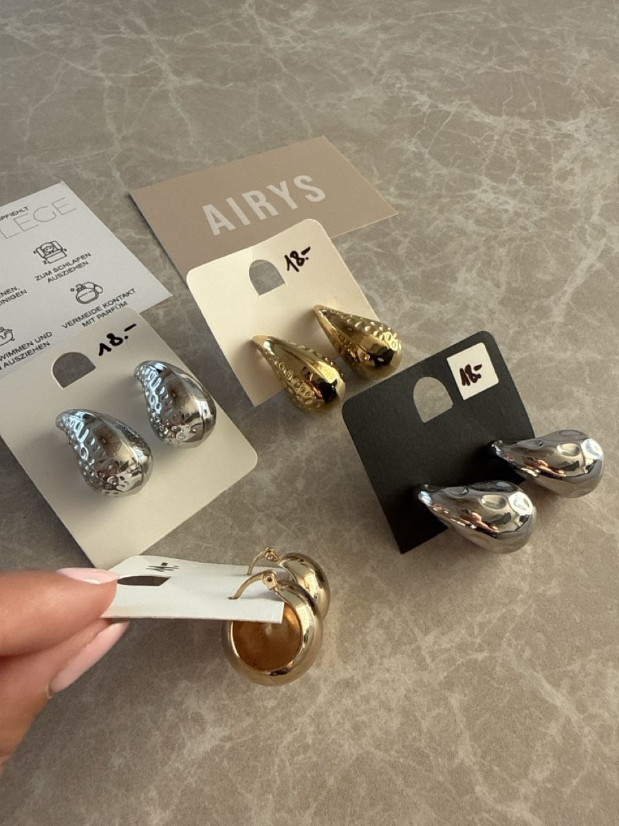 Orecchini pendenti & Orecchini a lobo: Ohrringe Set 4 Paar AIRYS  – Nuovo e nell'imballaggio originale da Adlikon b.Regensdf venduto da Sikkkkkki 1