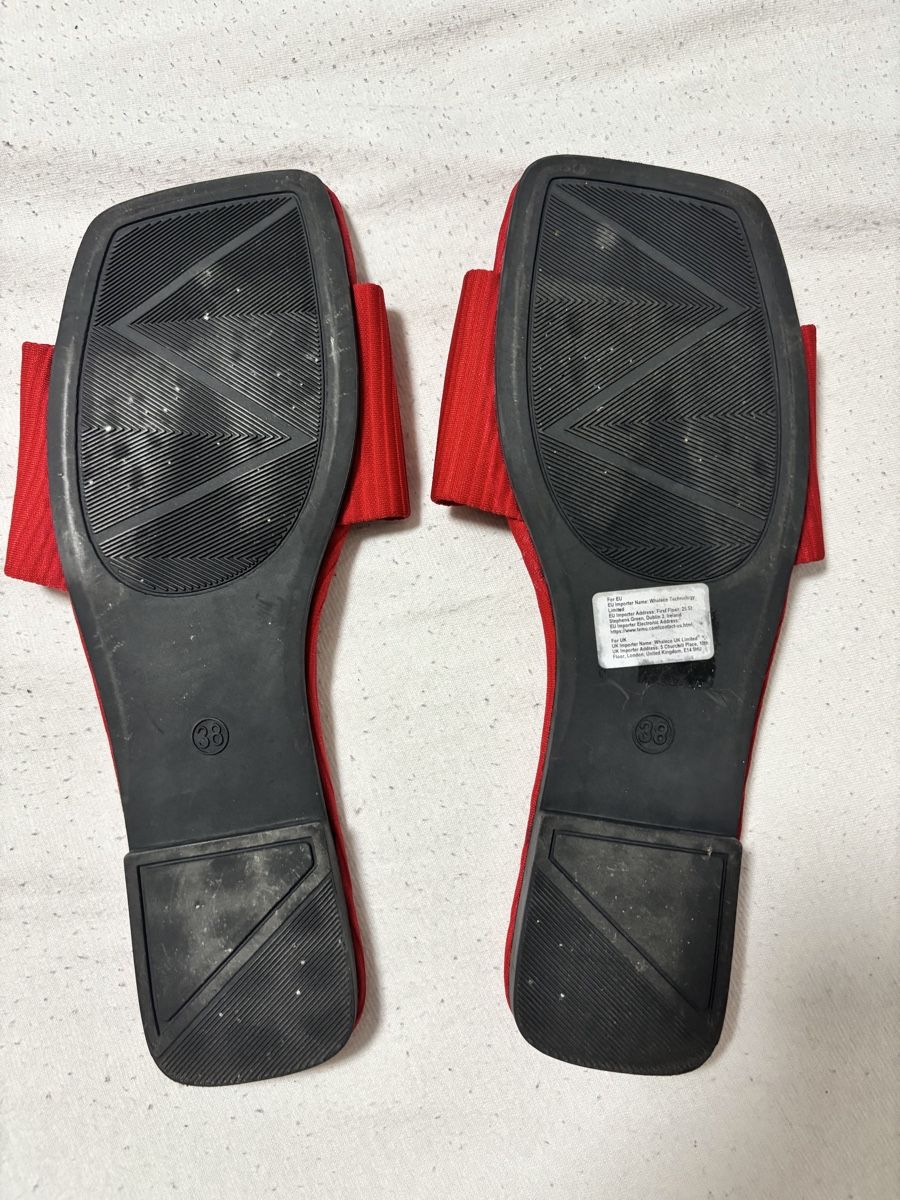 Chaussures femmes: Claquettes  – Neuf (Voir description) à Monthey par Susii_M 1