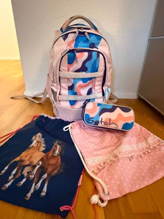 Schulrucksack Mädchen der Marke SATCH + Etui + 2 Turnbeutel