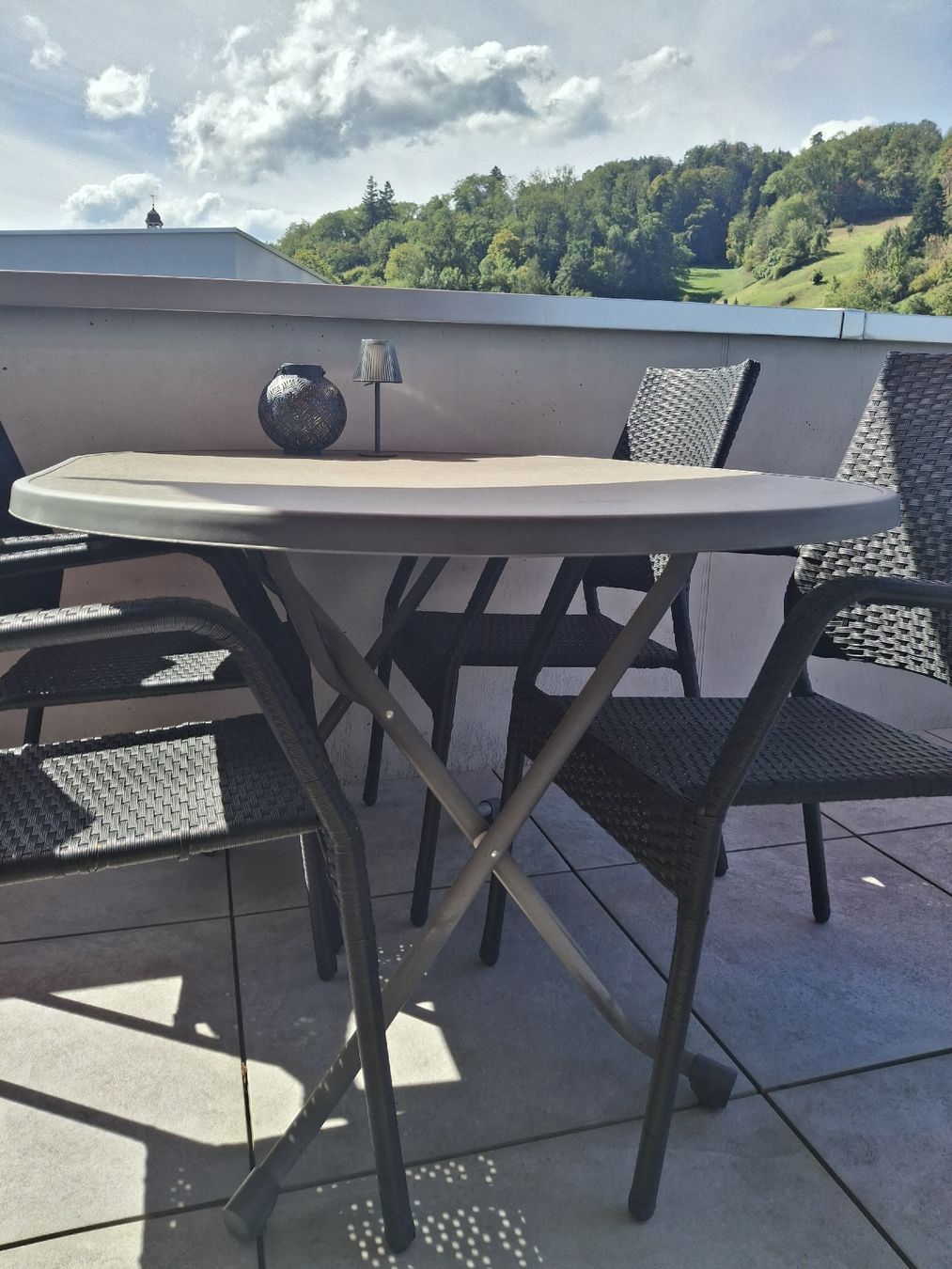 Tischset: Gartentisch mit vier Stühlen – Gebraucht aus Heerbrugg von cor_72r7 1