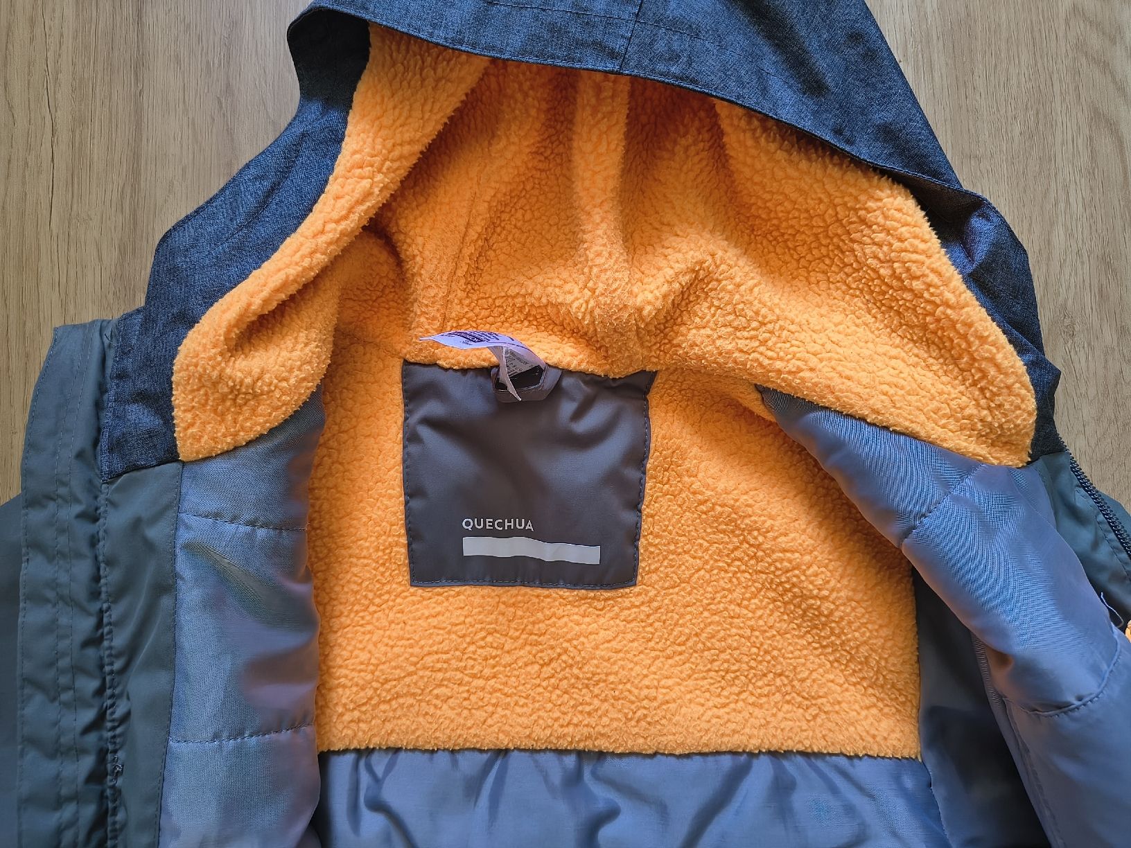 Decathlon Giacche & Cappotti: Kinderjacke Quechua orange/grau Grösse 131-140 cm – Usato da Balsthal venduto da Mnni 3