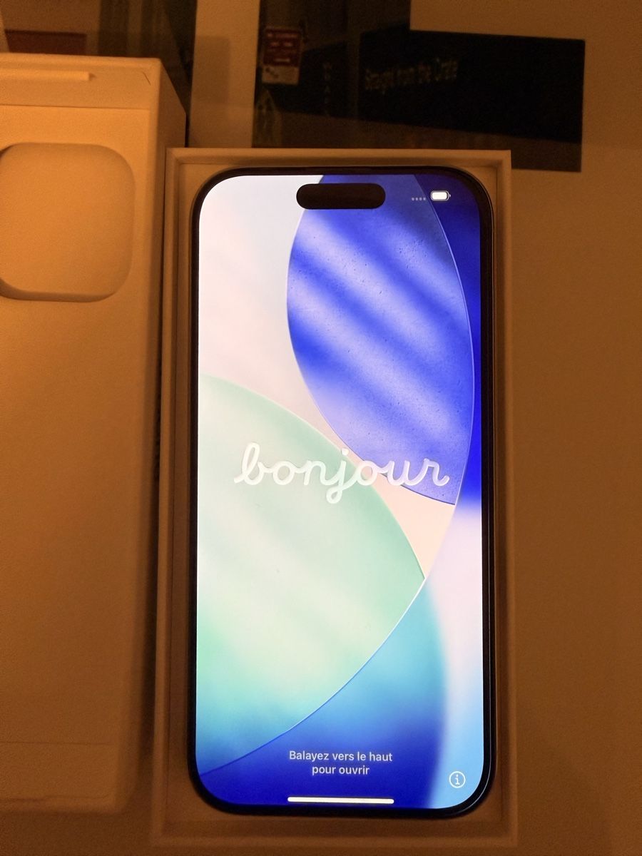 Apple Portables: iPhone 16 Pro – Neuf (Voir description) à Saland par nik_pl77 2