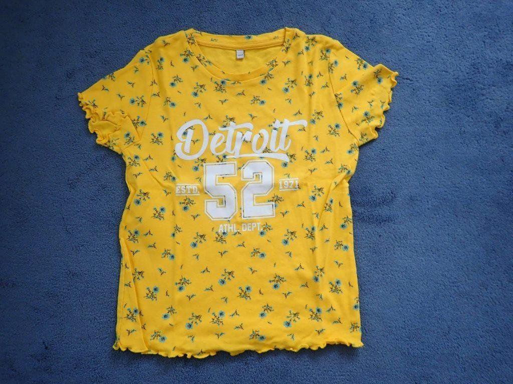 Camicette, T-shirt & Top: T-Shirt Grösse 134 / 140 – Usato da Galgenen venduto da Marc98