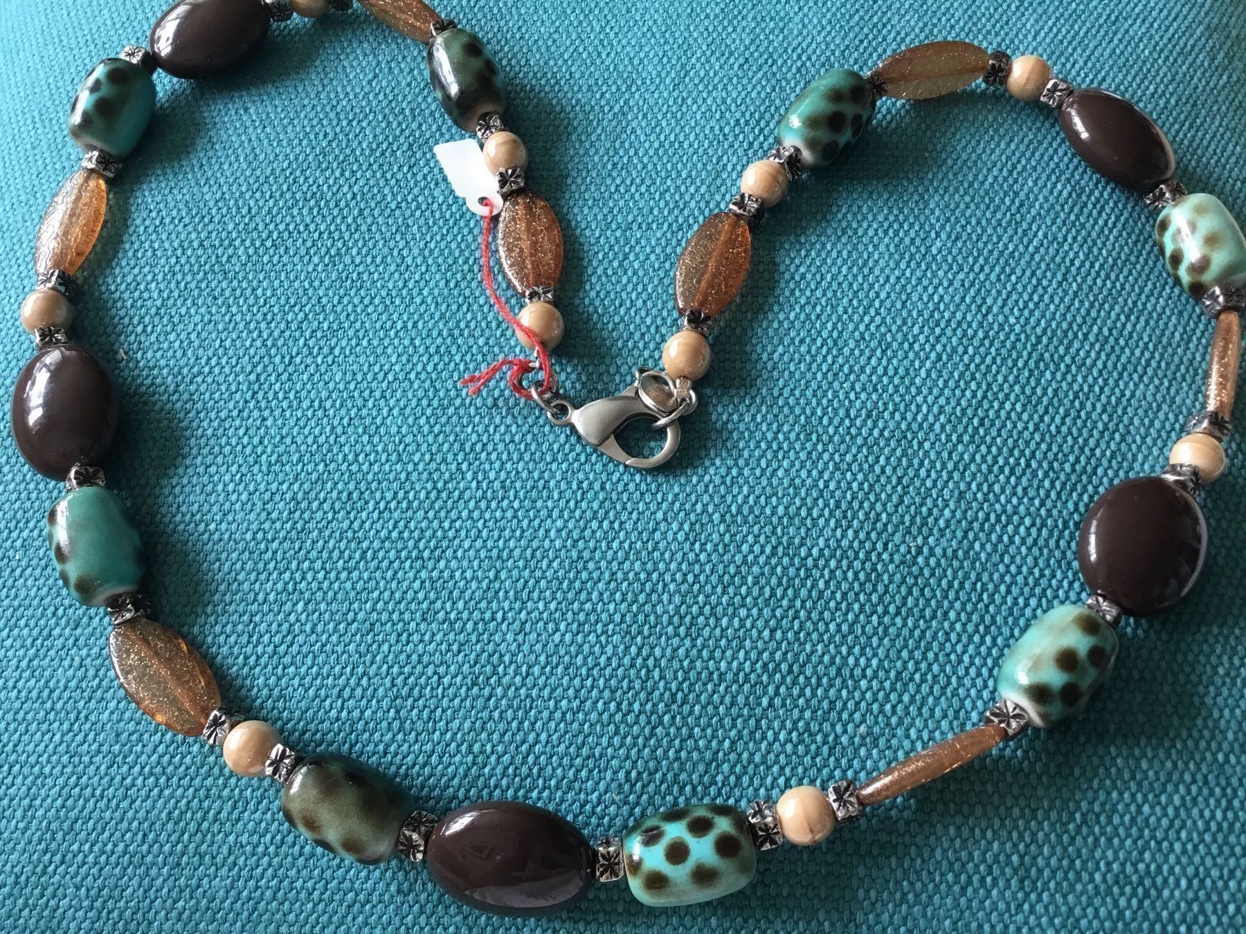 Ketten: Collier long en résine turquoise et brun – Neu und originalverpackt aus Le Landeron von nic_8hd5 2
