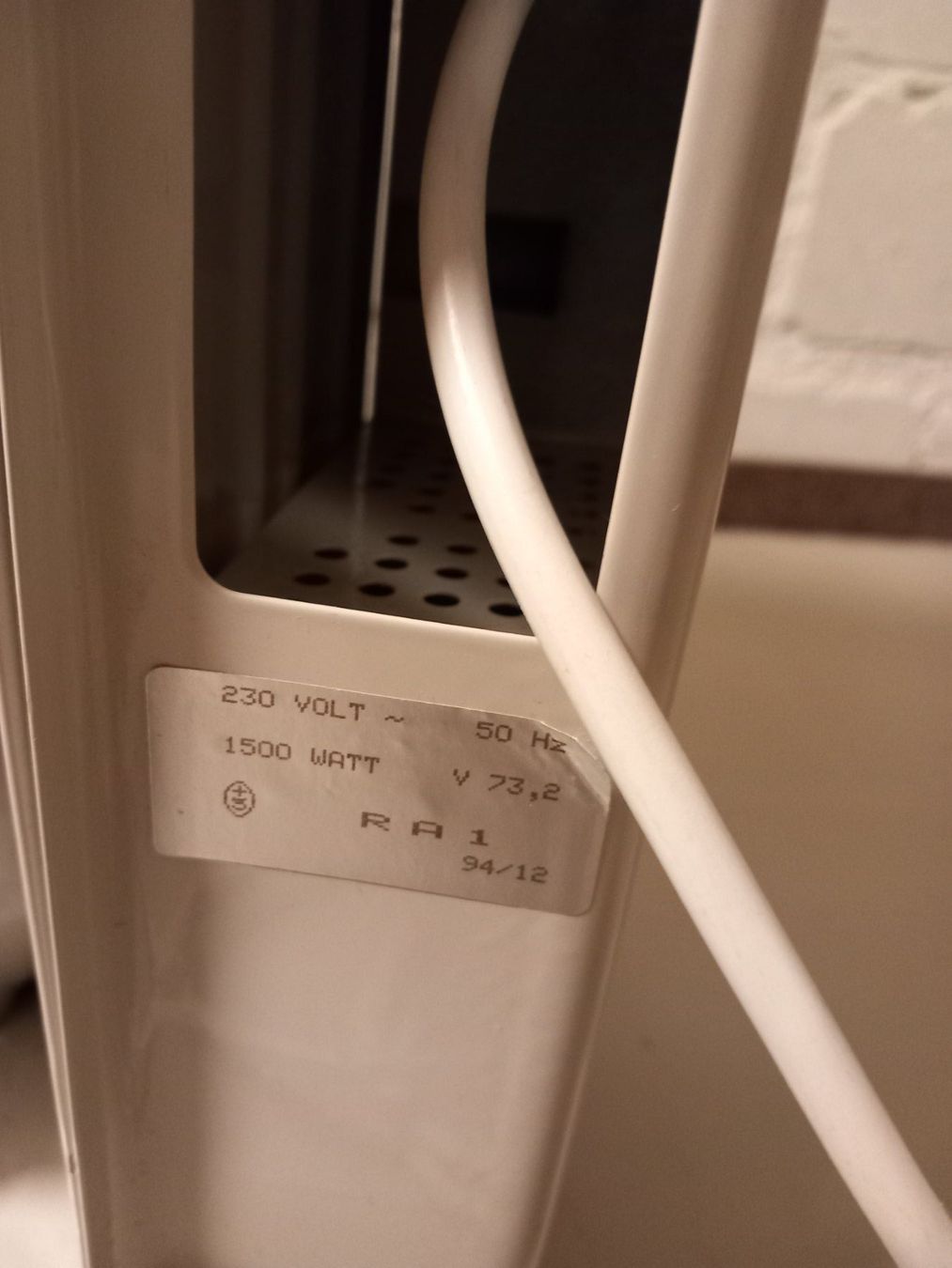Rotel Radiatori: Rotel Ölradiator – Usato da Bad Zurzach venduto da Waage15 2
