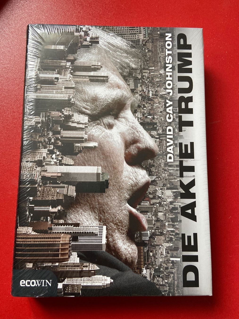 Libri: Buch  Die Akte Trump – Nuovo e nell'imballaggio originale da Sirnach venduto da SpeedyGT