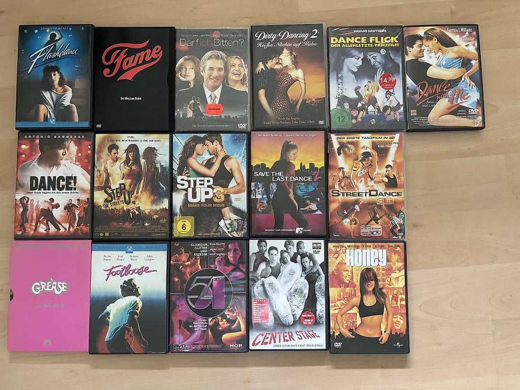 Tutti i DVDs: 16 DVD Alles Tanzfilme – Usato da Winterthur venduto da bungy192
