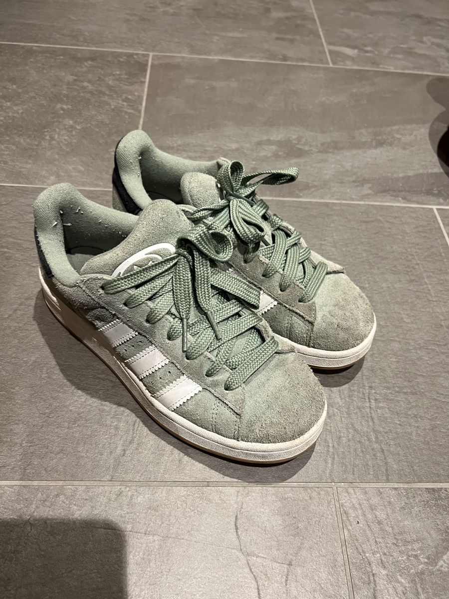 Adidas Scarpe da donna: Adidas Campus Schuhe Grösse 38   – Usato da Buttisholz venduto da mar_js92