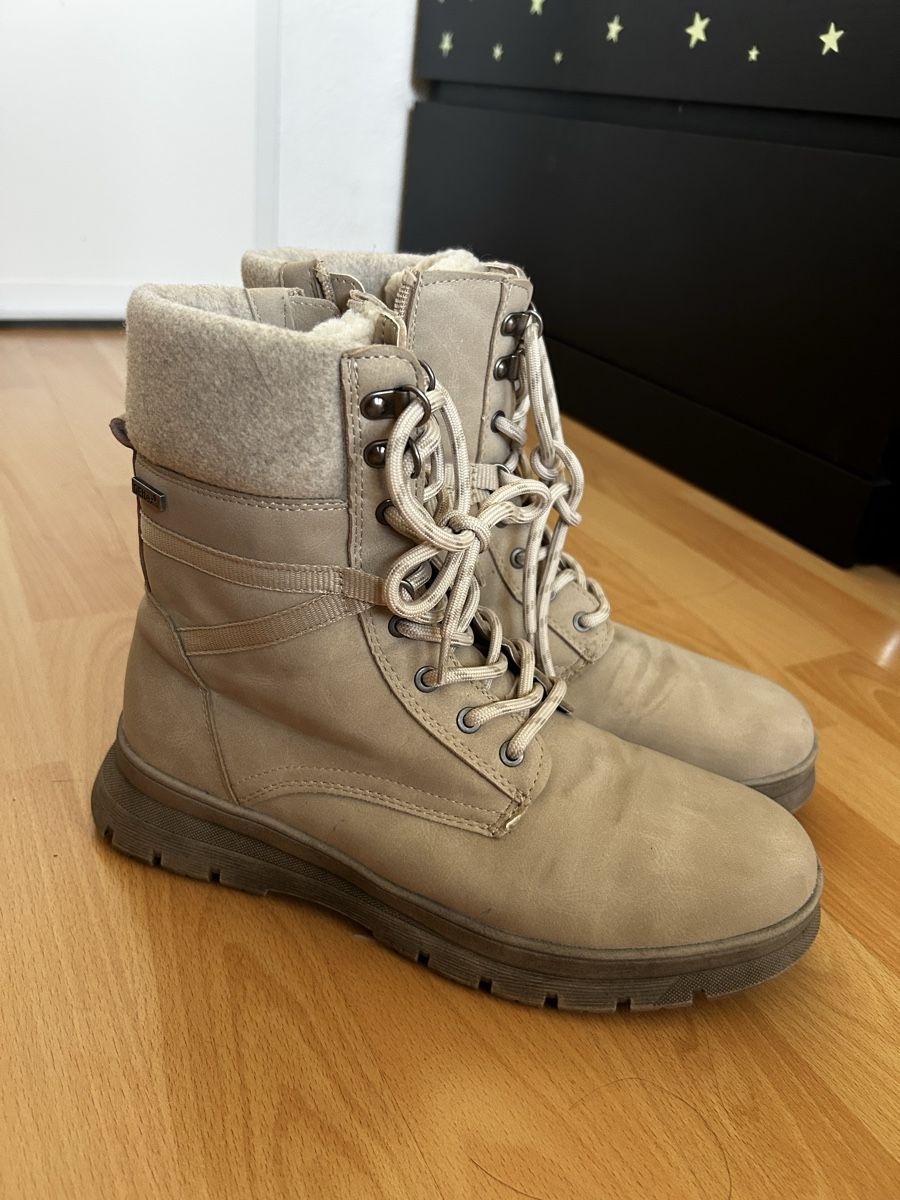 Chaussures femmes: Winter Schuhe – D'occasion à Hagendorn par Veralda