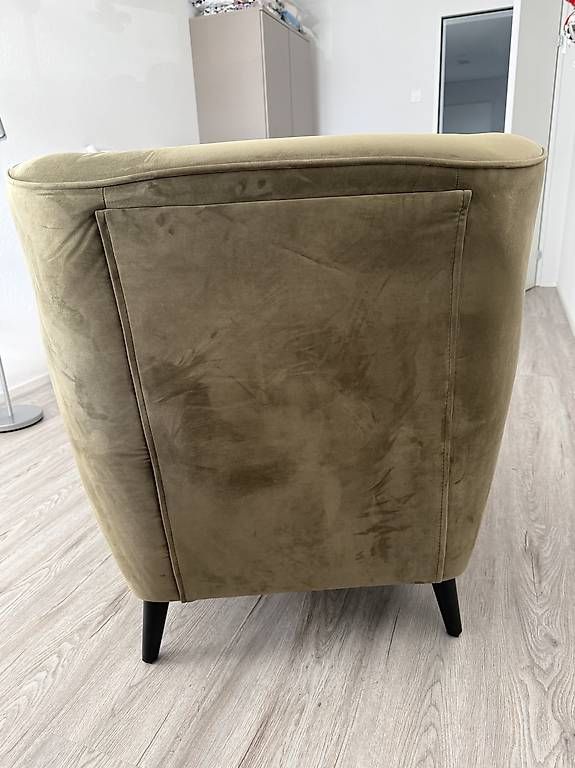 Sofas: Sofa aus olivgrünem Samt – Gebraucht aus Dällikon von kar_l5mp 3