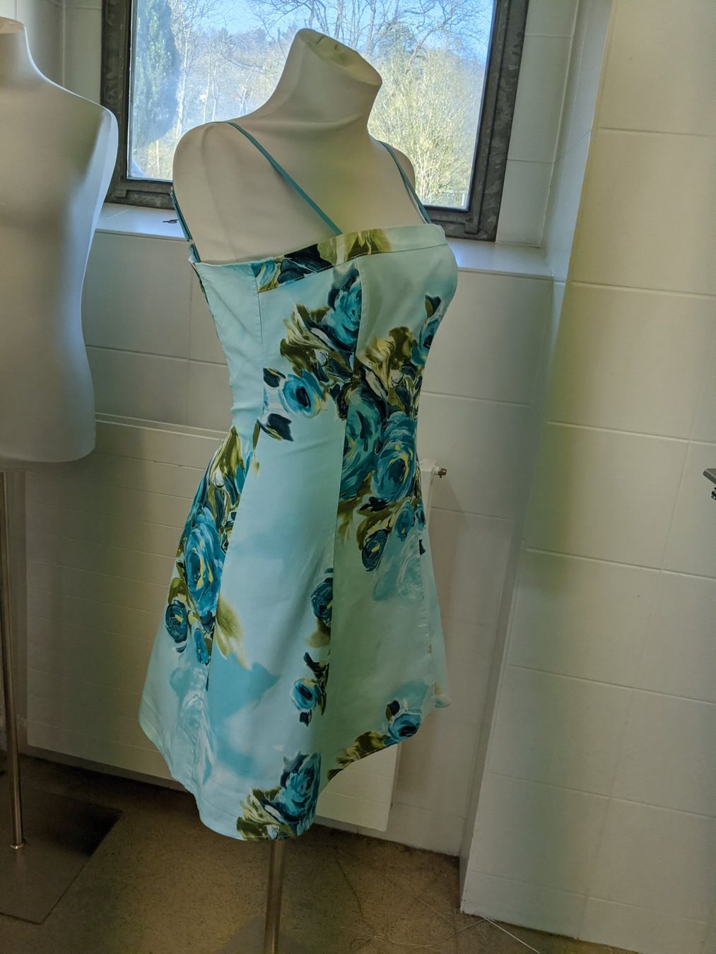 Kleider: Damenkleid Gr 34 – Neu (gemäss Beschreibung) aus Langnau am Albis von Judithsebi 3