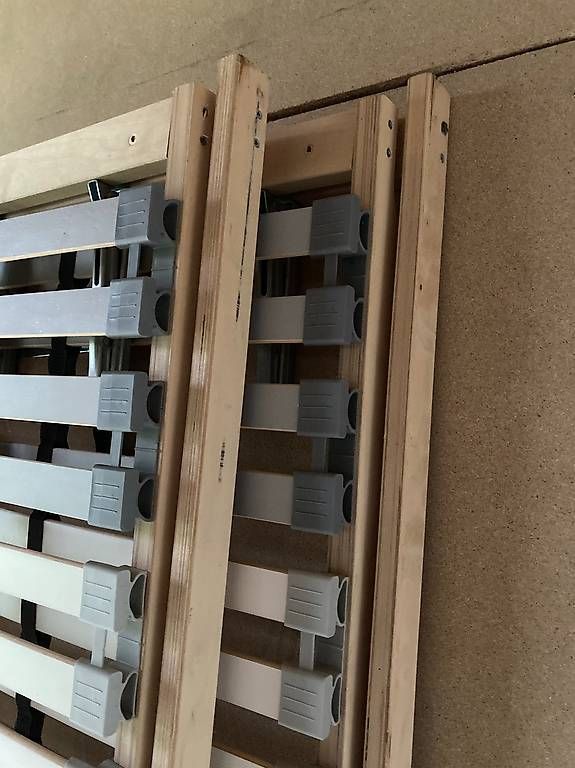 Ikea Reti a doghe: 2 LÖNSET FEDERHOLZRAHMEN – Usato da Arch venduto da Sequoia0 1