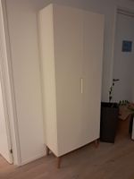 Garderobenschrank