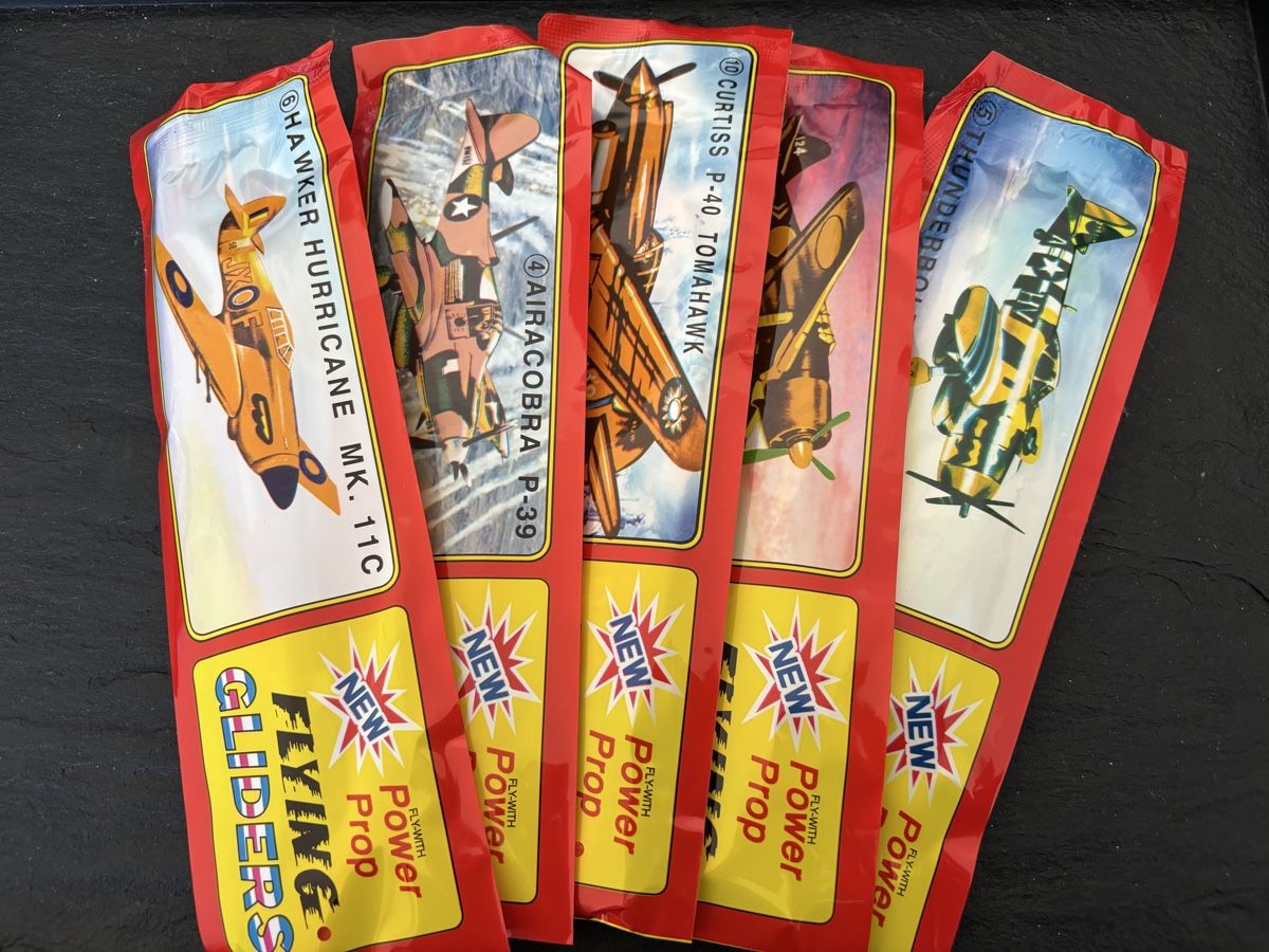 Giocattoli: 5x Flying Gliders Planeur à lancer (ca.15cm) – Nuovo e nell'imballaggio originale da Collombey venduto da Cards07 2
