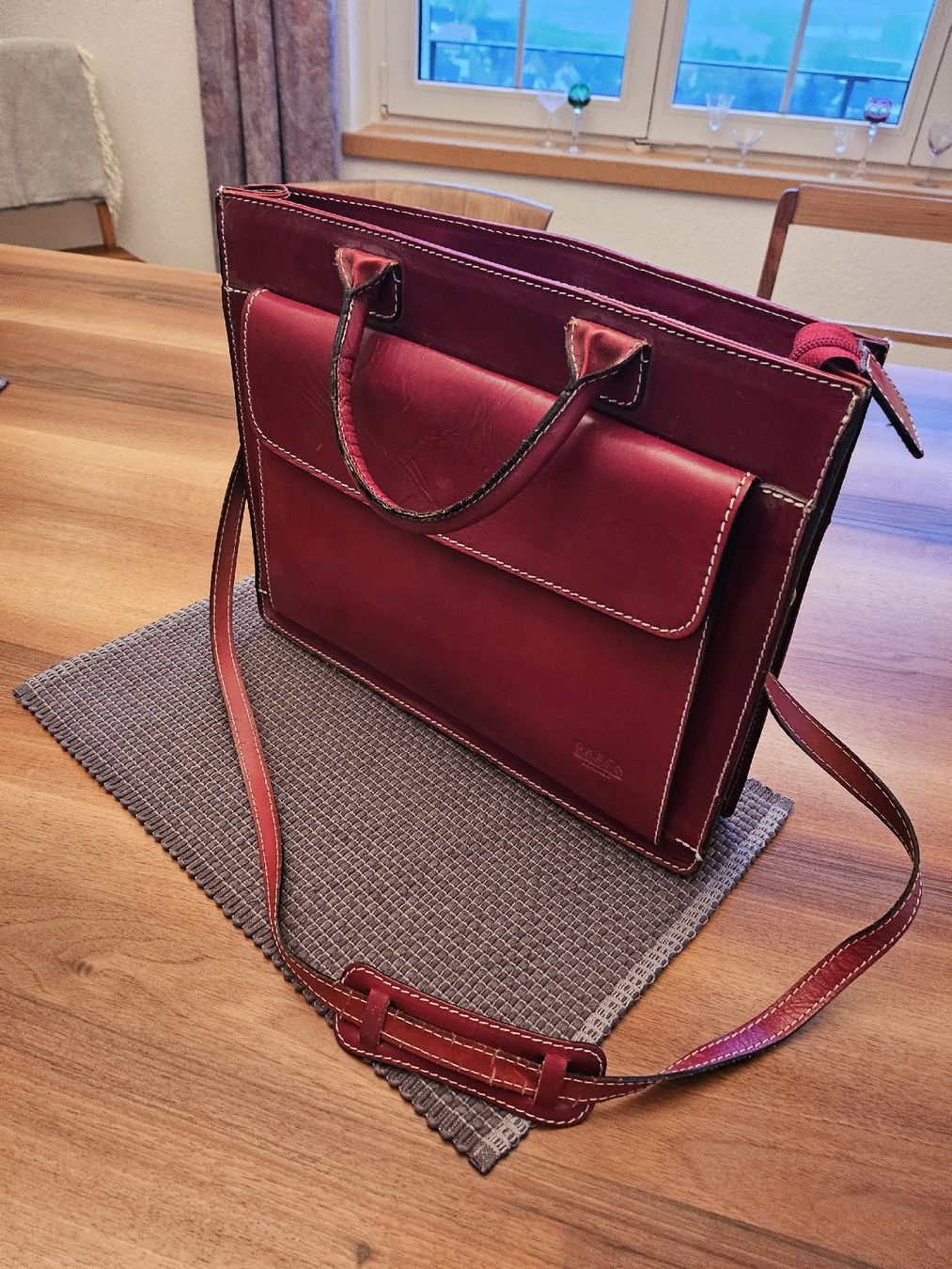 Valigie & Borse: Aktentasche aus rotem Leder – Usato da Nussbaumen TG venduto da ger_8pcq