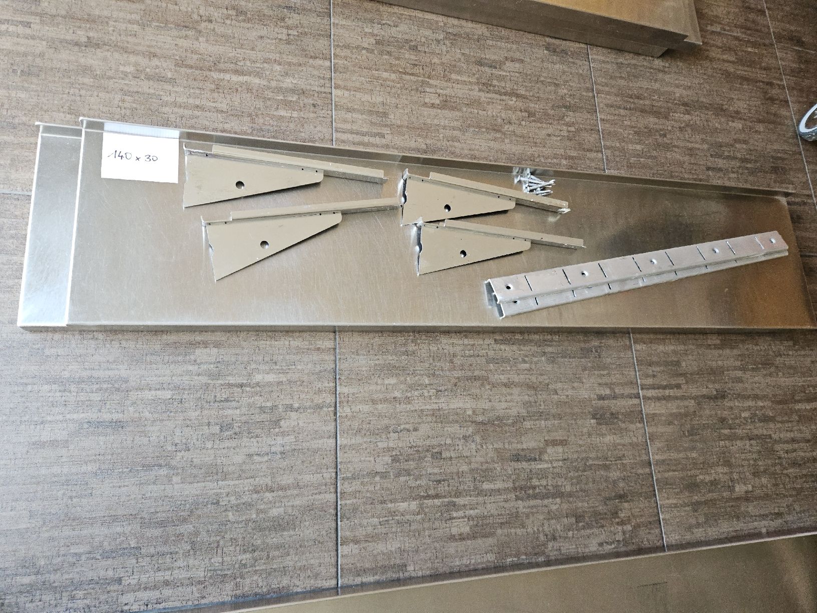 Scaffali: Chromstahl Wandregal Gastro – Usato da Morschach venduto da Hanswi