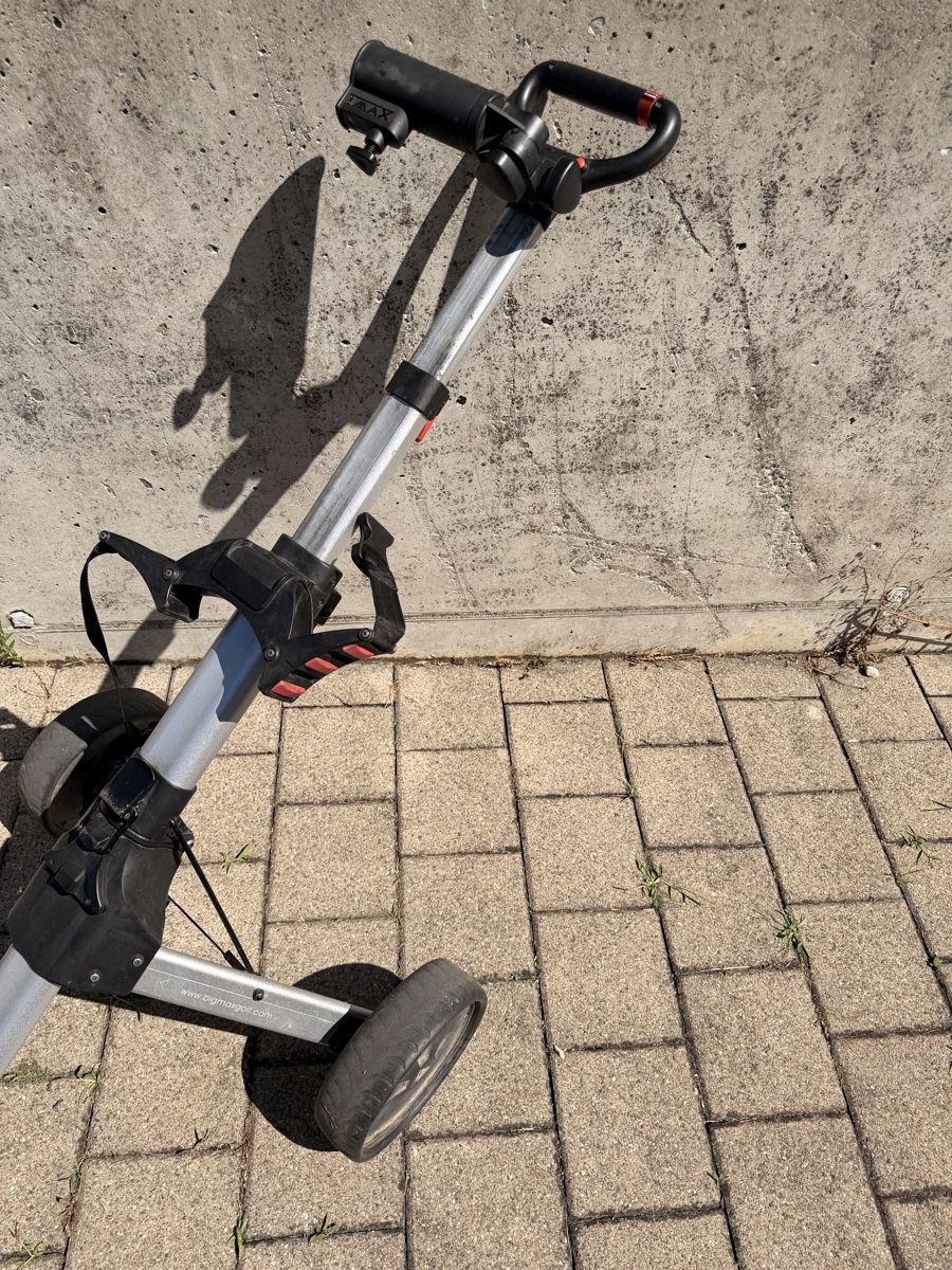Big Max Trolleys: BigMax Nano Elektro-Golftrolley + PING Regenschirm – Gebraucht aus Schaffhausen von GreenApple212 3