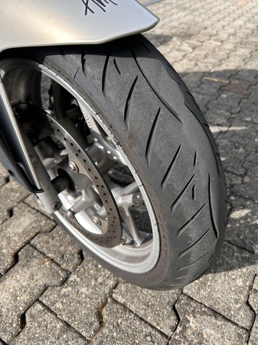 BMW Touring: BMW R1200R (defekt) – Difettoso da Spiez venduto da glaedu01 1