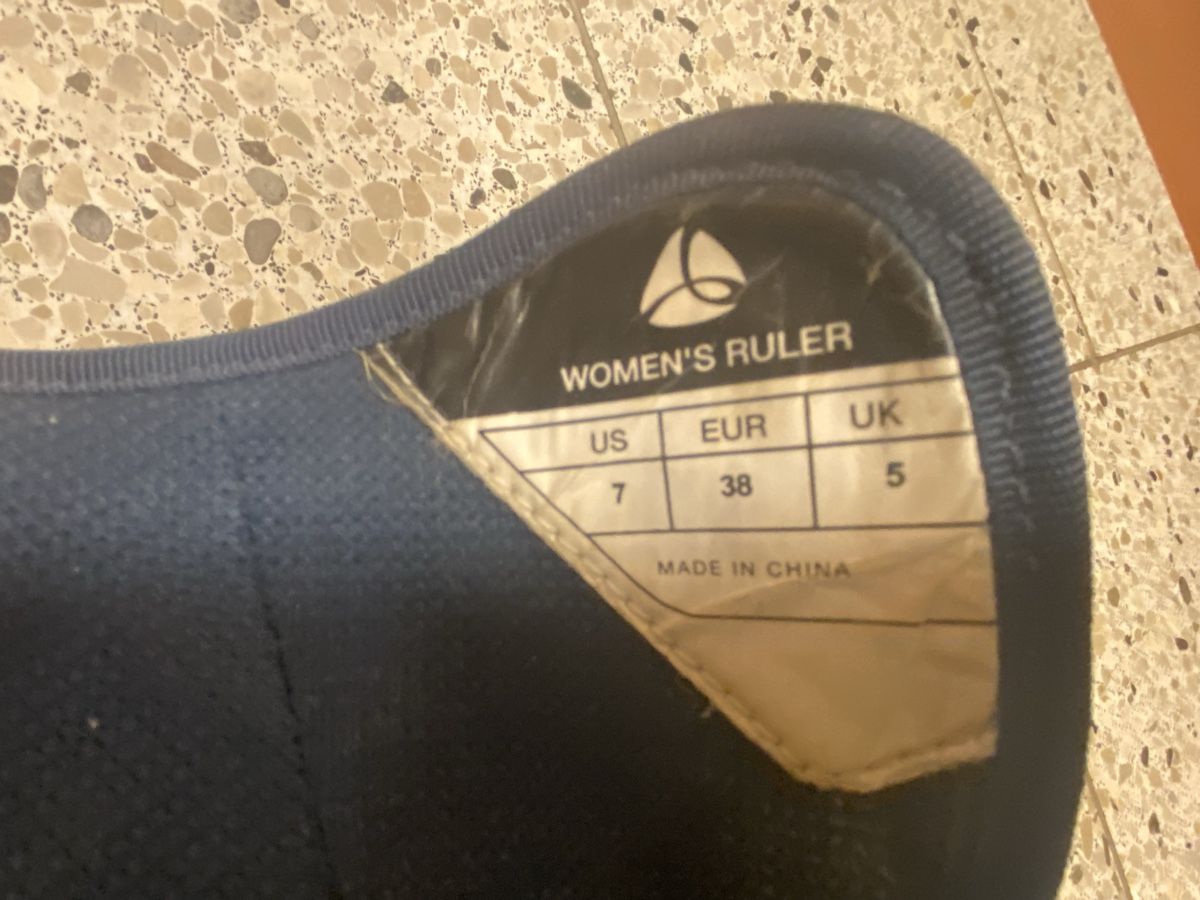 Burton Damenschuhe: Snowboardschuhe Burton, Damen Grösse 38 – Gebraucht aus Zürich von linlin02 3