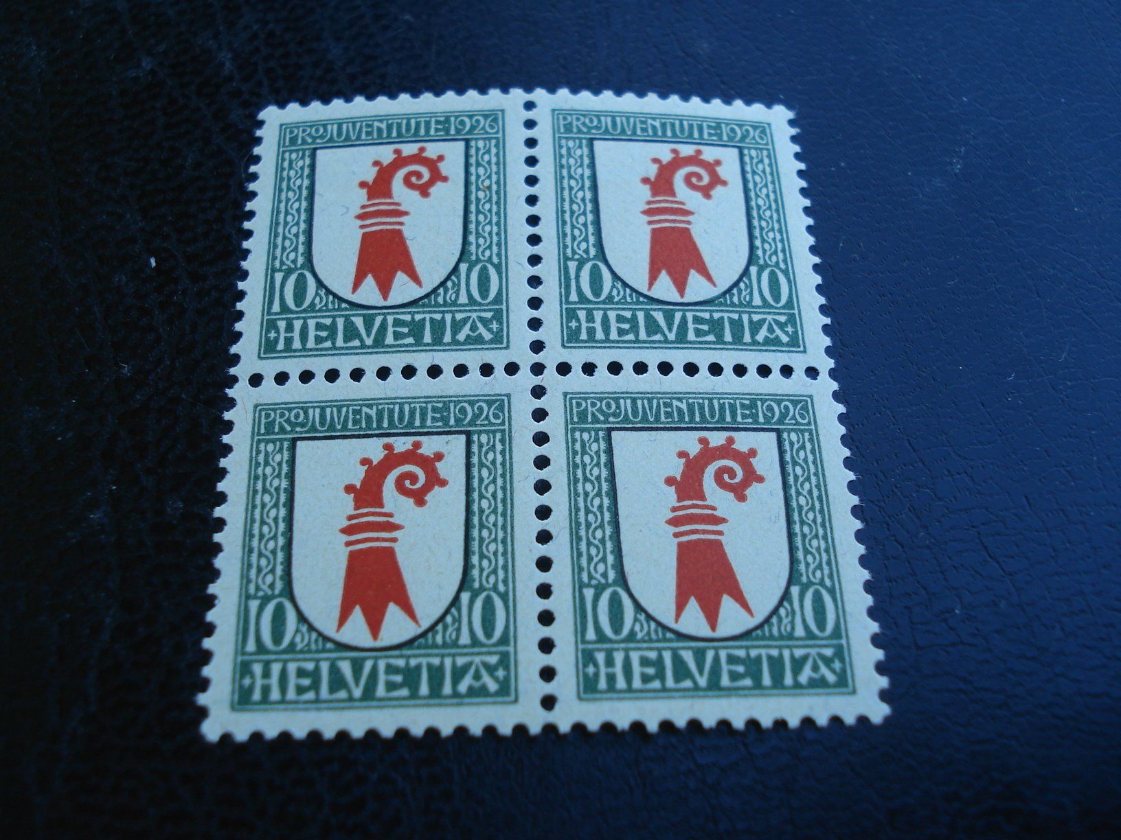 Tutti i francobolli: Pro Juventute 1926, 4erblock Wäppli Baselland ** – Usato da Niederwil AG venduto da morostahu