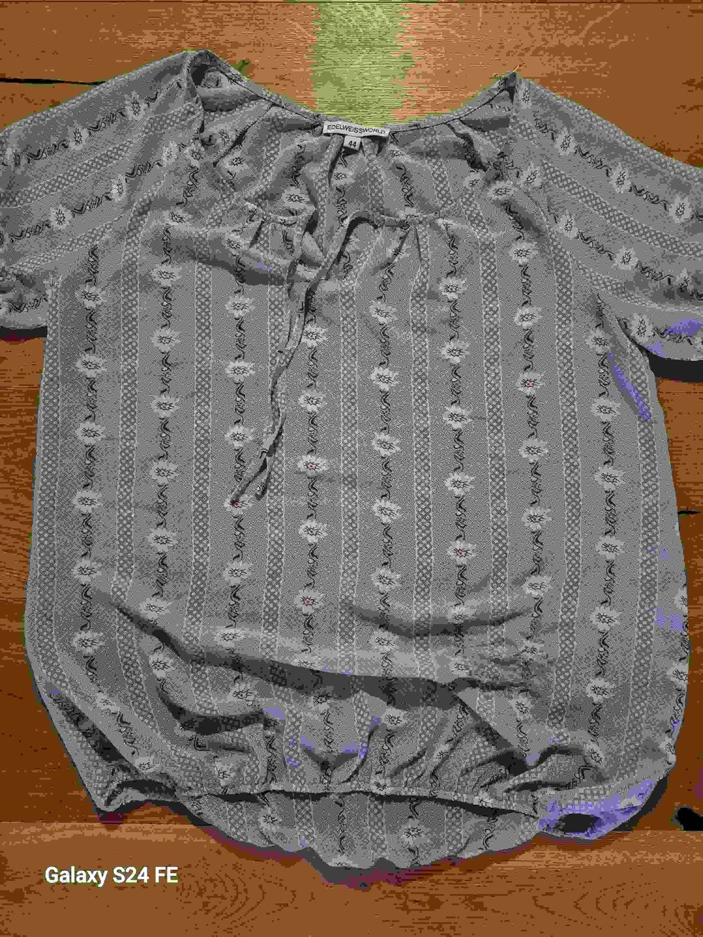 Blusen: Bluse Edelweissworld gemustert – Gebraucht aus Adelboden von Fuhrer9394 1
