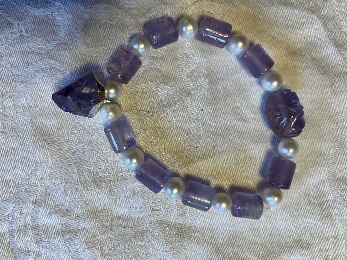Sonstiger Schmuck: 5 Armbaender mit Süssw Perlen und Amethysten – Neu (gemäss Beschreibung) aus Bassersdorf von groovygremlin 3
