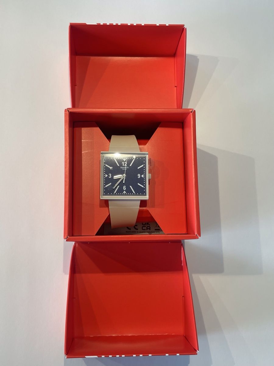 Swatch Montres: What if-Swatch Uhr beige 39 mm – Neuf avec emballage d'origine à Laupen BE par Peteruhl 1