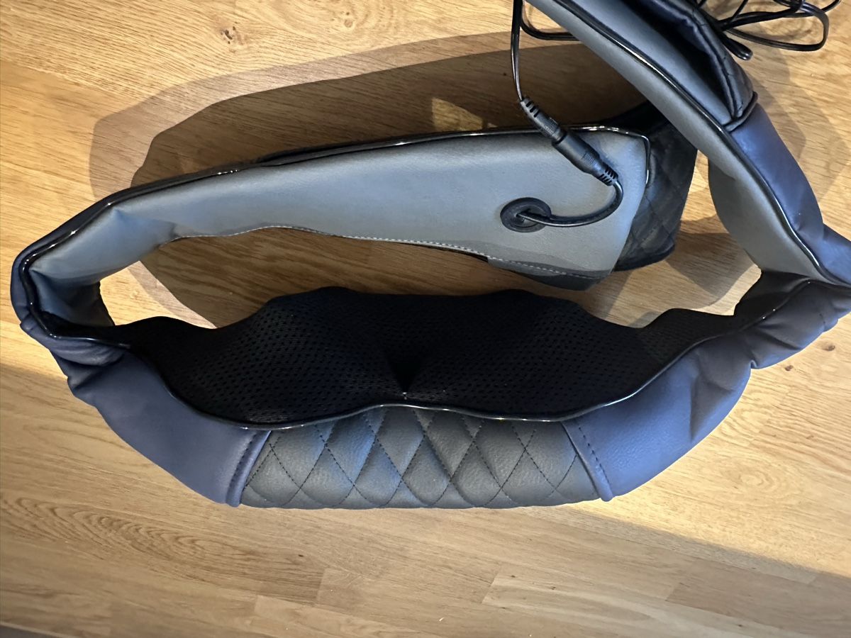 Dispositivi per massaggi: Nackenmassagegerät von Fitleap - neu – Nuovo e nell'imballaggio originale da St. Gallen venduto da lelibehli 1