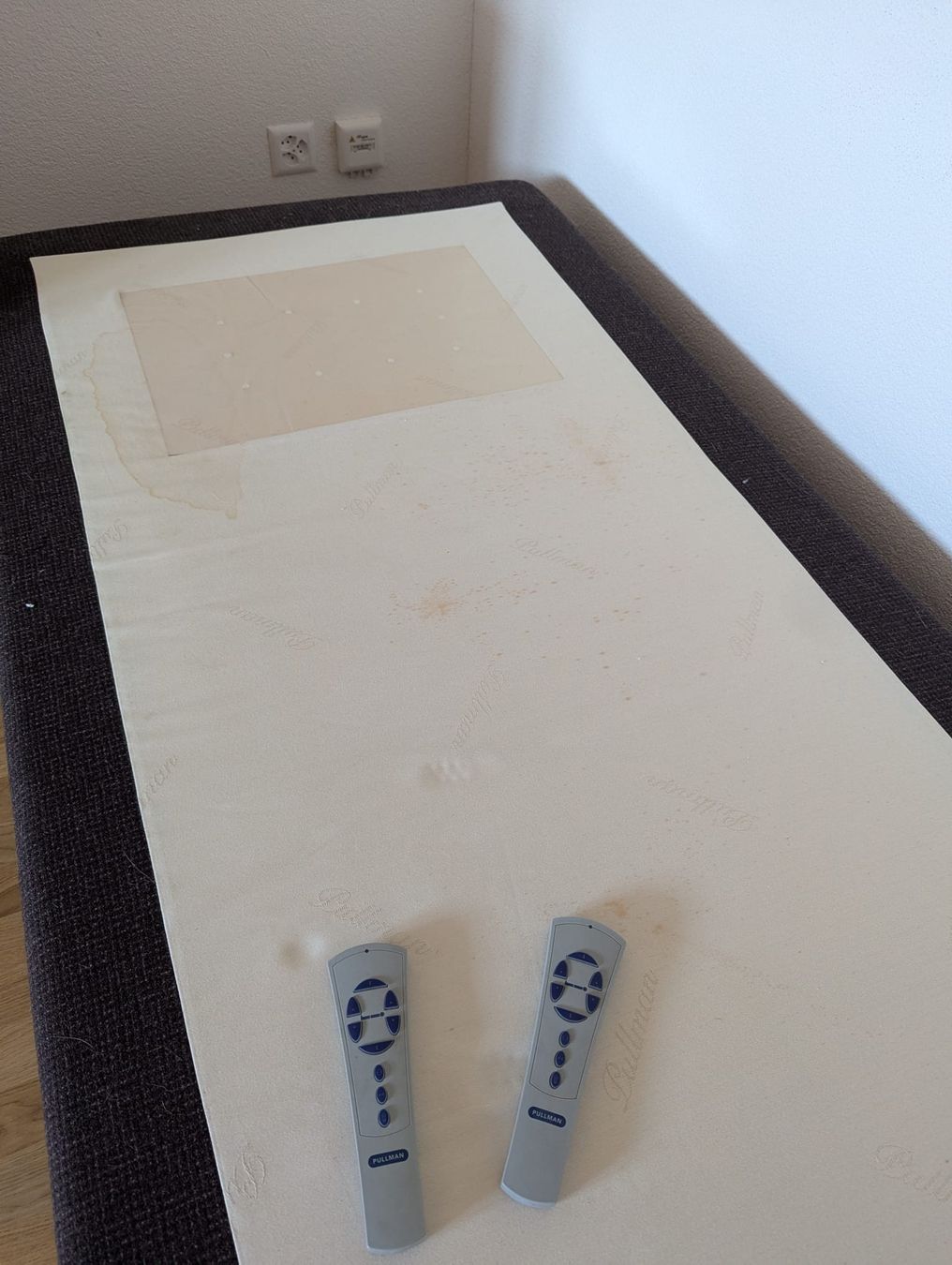 Letti: Pullman electric double boxspring 210x90x2 – Usato da St. Gallen venduto da roo_s2ms 1