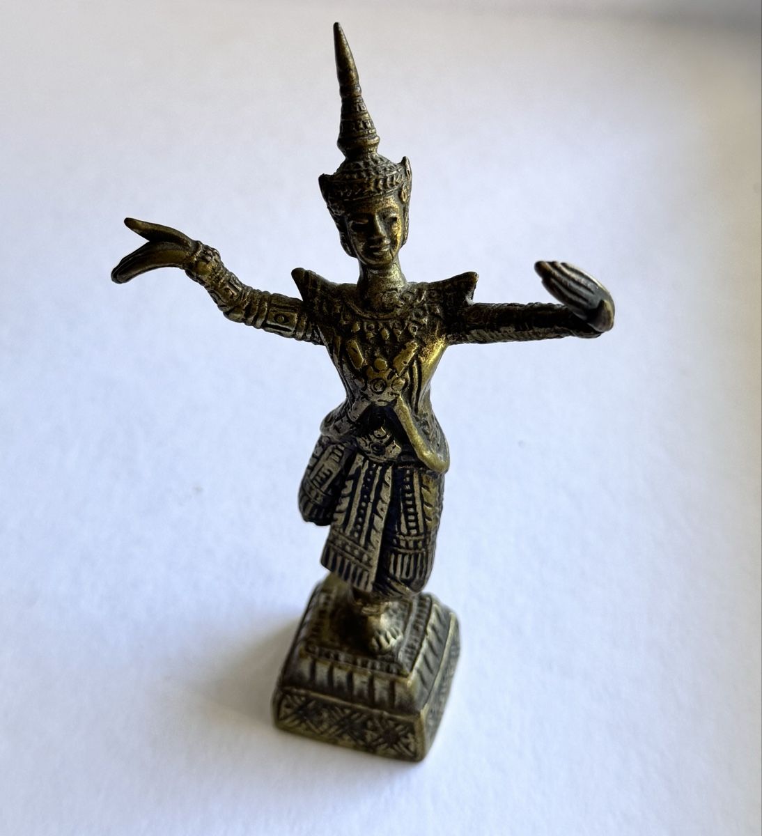 Statuette: Statuette danseuse Apsara – Usato da Neuchâtel venduto da Elipshop