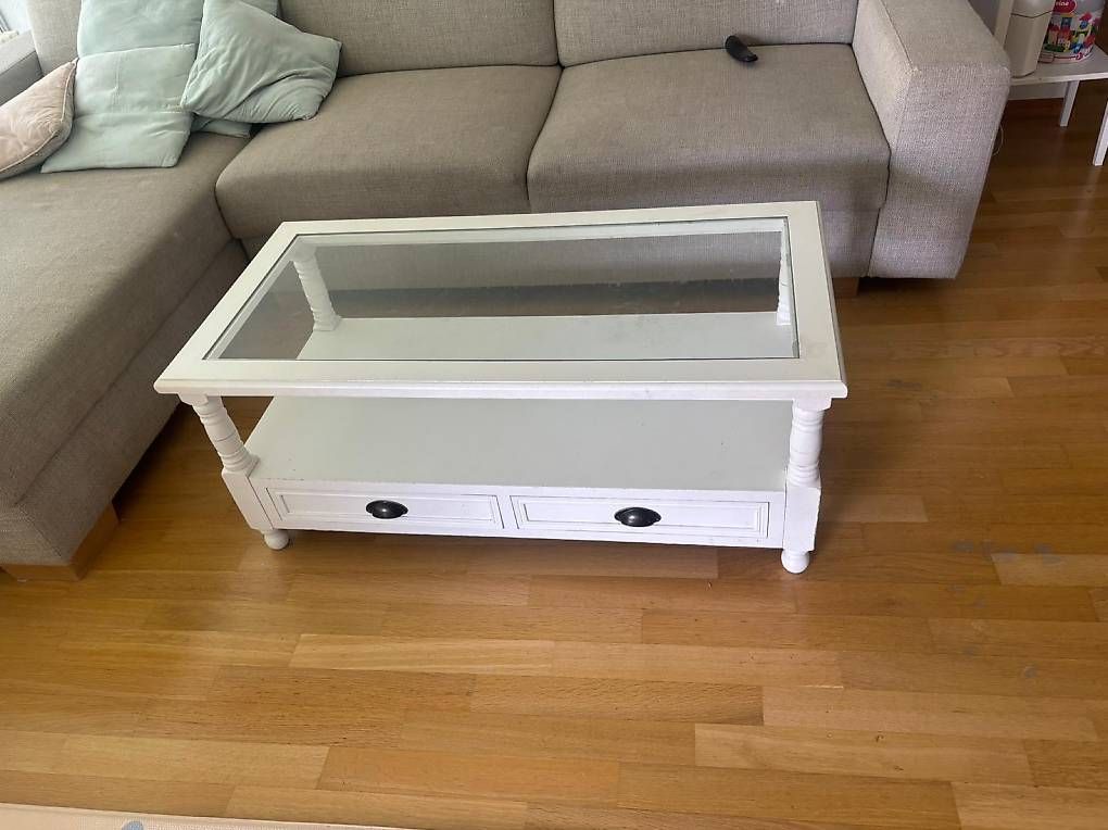 Tables: Salontisch – D'occasion à Wetzikon ZH par campoliana