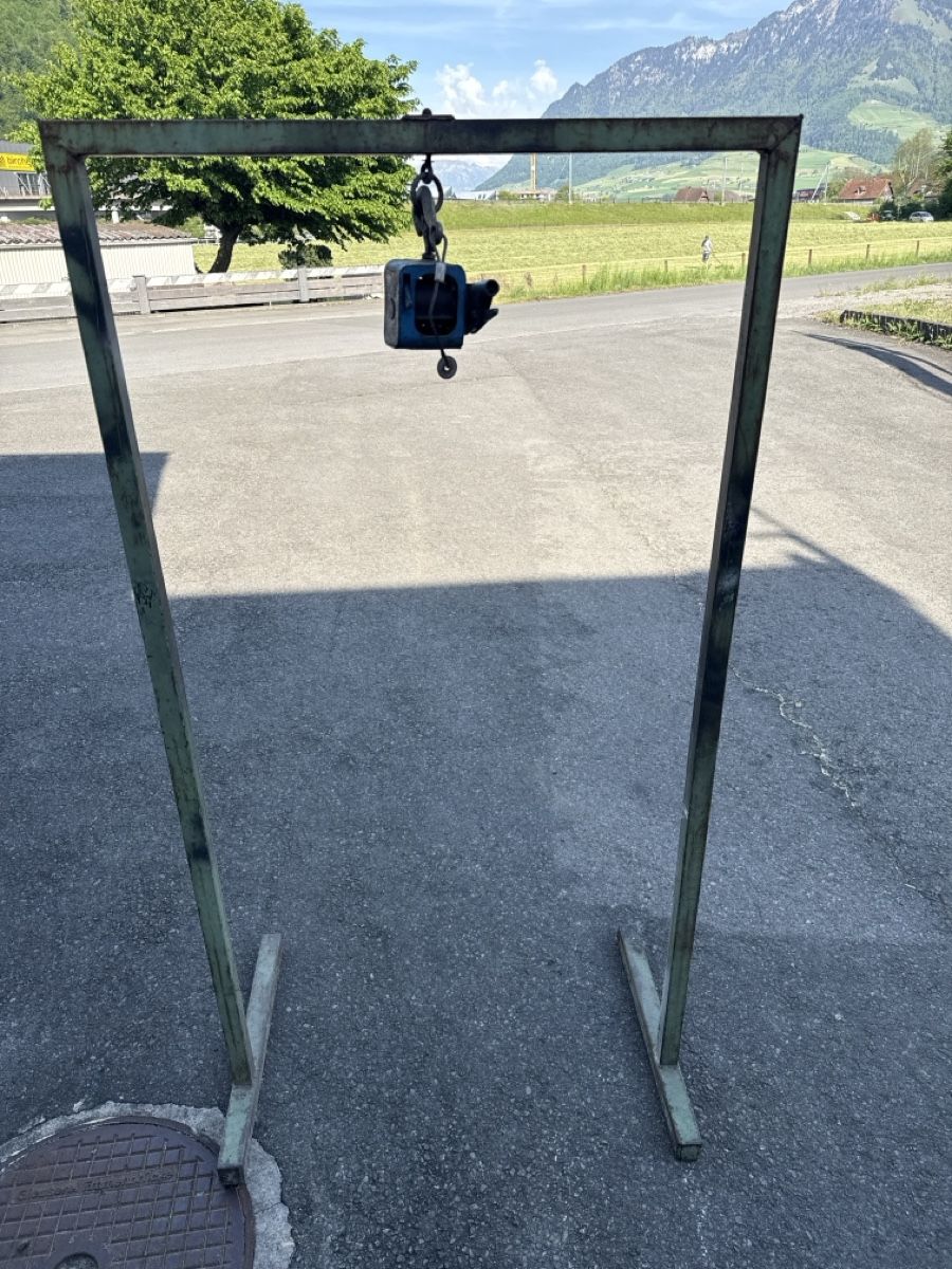 Tutti gli attrezzi: Werkstatthebekran mit Handseilzug – Usato da Buochs venduto da 18-84