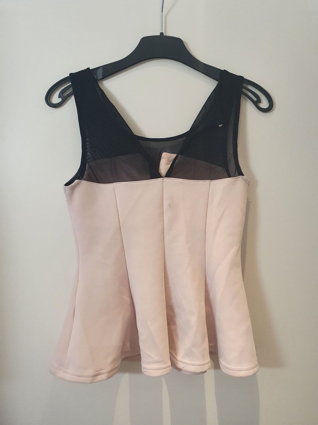 Top: Haut top rose et noir taille 36 – Usato da Versoix venduto da aline_b 2